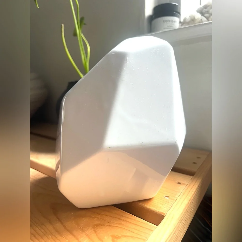Z Gallerie Multi Faceted Ceramic Porcelain White Minimalist Vase Pottery Angular